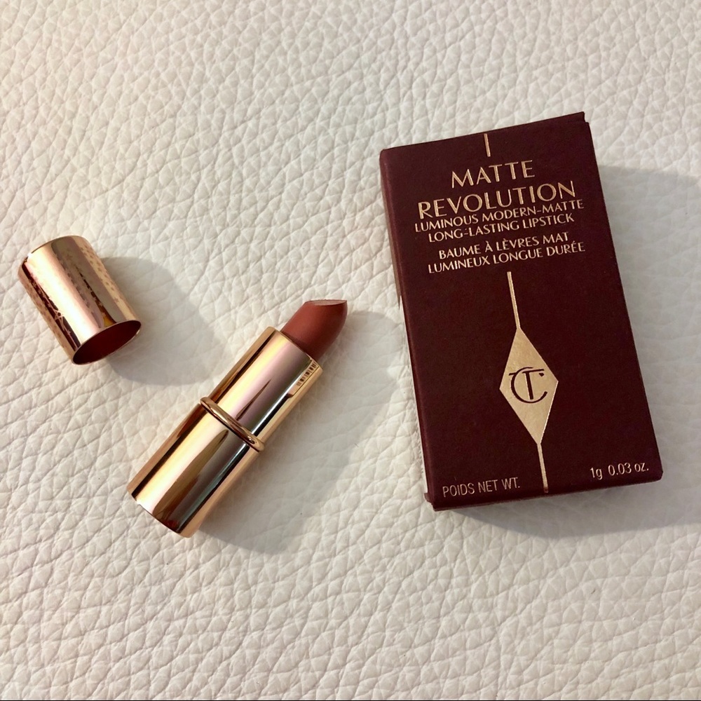 Charlotte Tilbury matte lispstick Travel Size